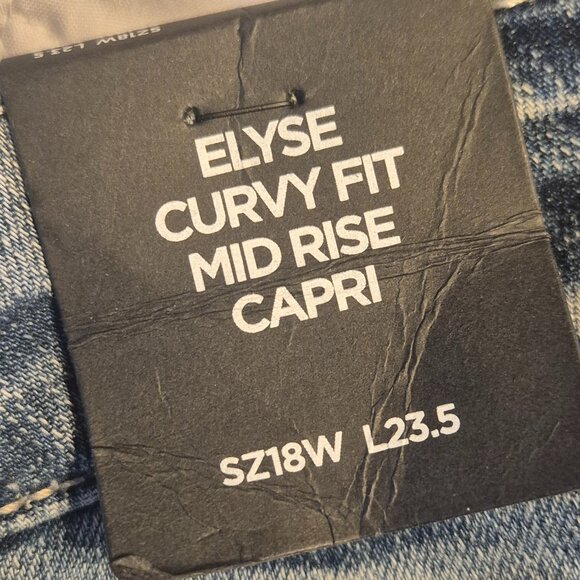 NEW Stitchfix Curvy Capri Silver Jeans Co - Picture 4 of 8